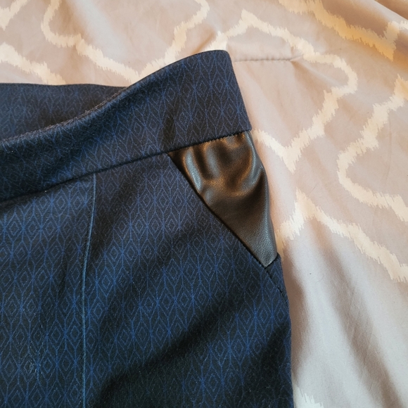 Women's narrow-leg dress pant, Size 16 - Picture 7 of 7